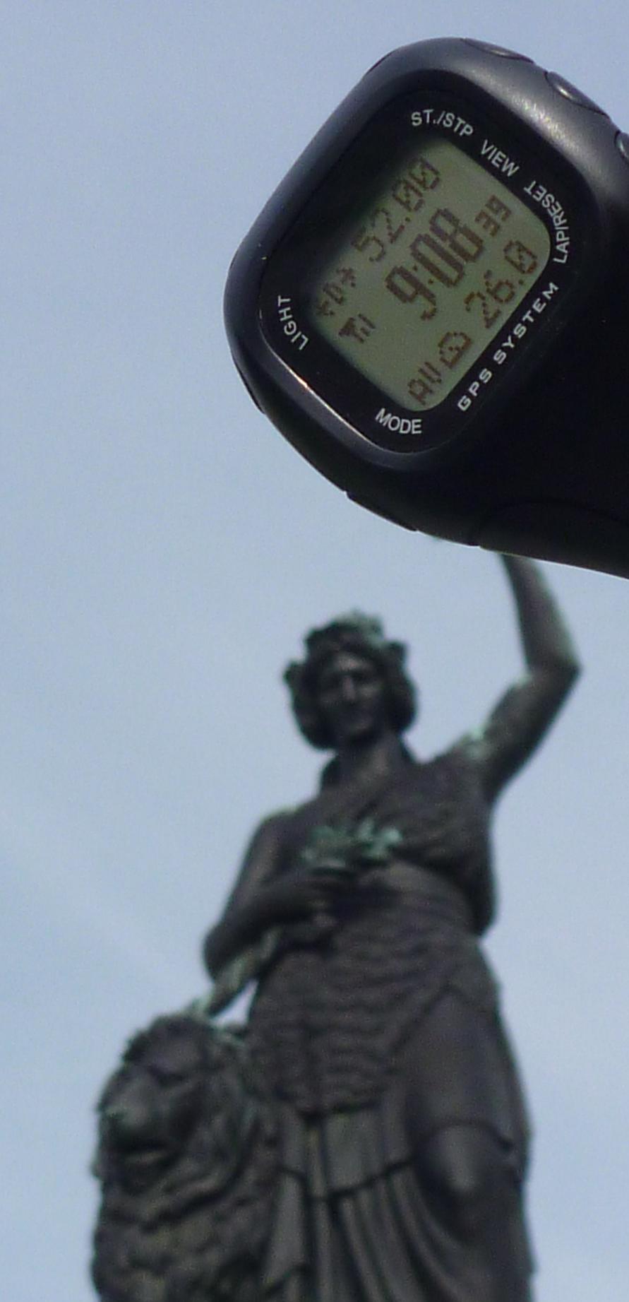 GPS watch display of Munich 24skater 2012 in front of Bavaria