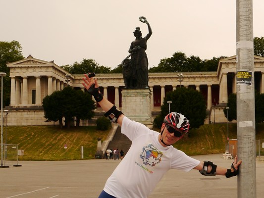 Munich 24skate #12, hour 1, click for report